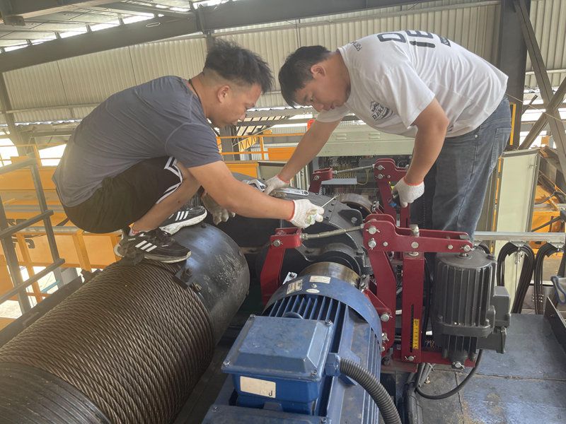 湖北黃岡冶金用天車SB100現場指導調試